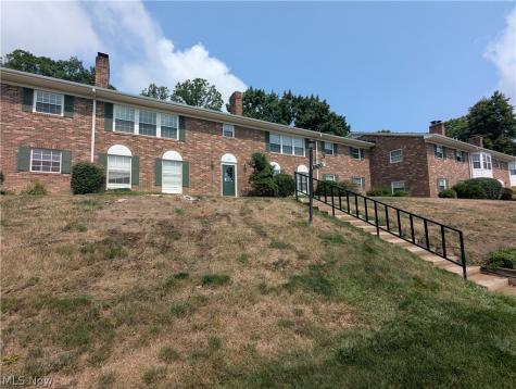 6920 Carriage Hill Drive Brecksville OH 44141