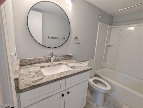 6920 Carriage Hill Drive Brecksville OH 44141