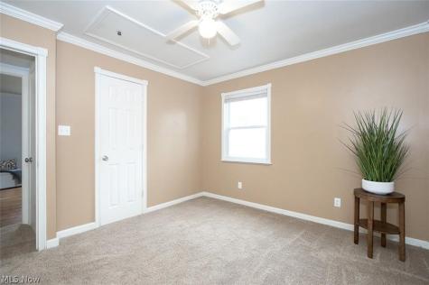 4344 W 227th Street Fairview Park OH 44126