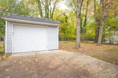 4344 W 227th Street Fairview Park OH 44126
