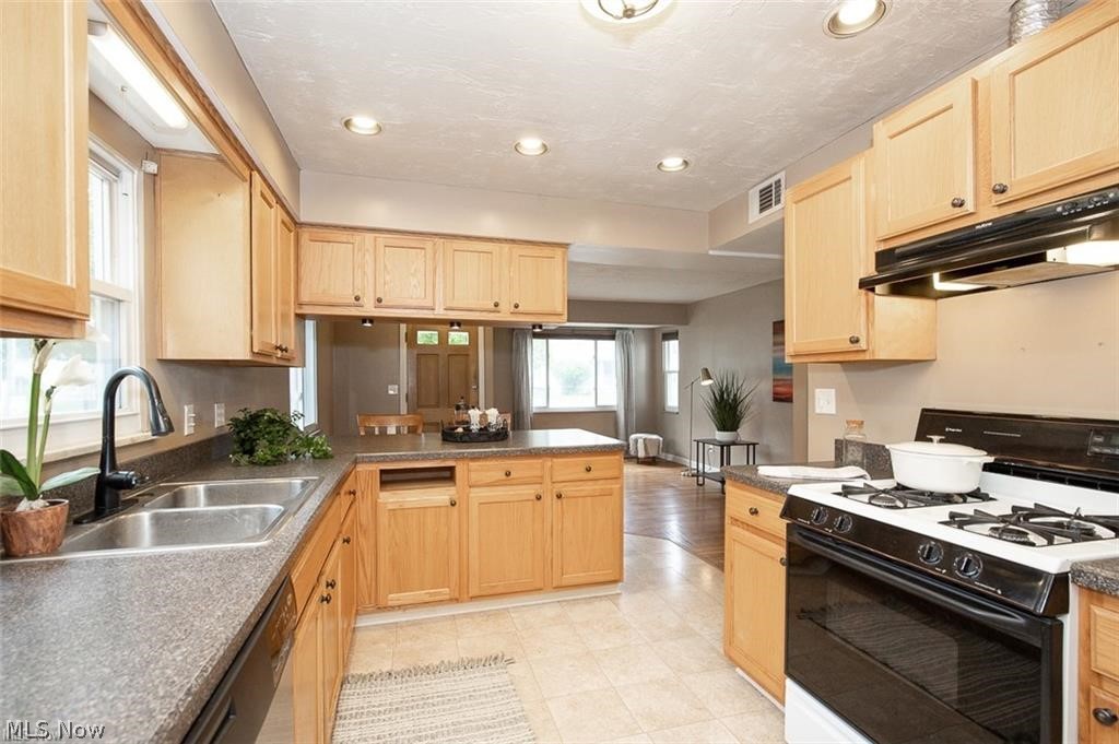 4344 W 227th Street Fairview Park OH 44126
