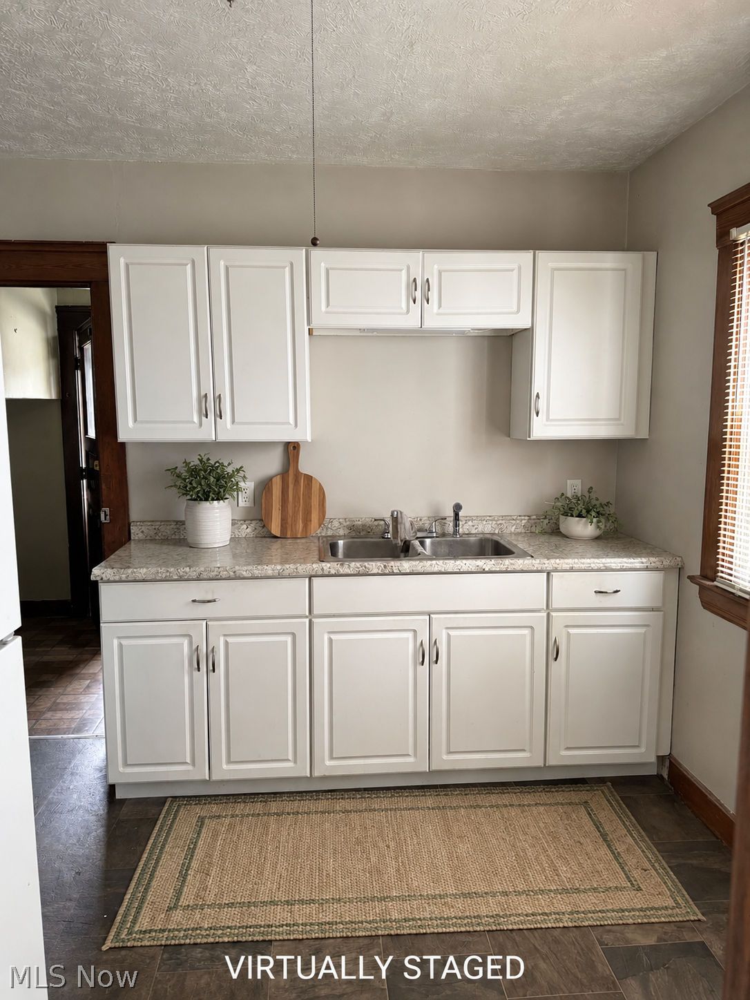 1591 Warren Road Lakewood OH 44107