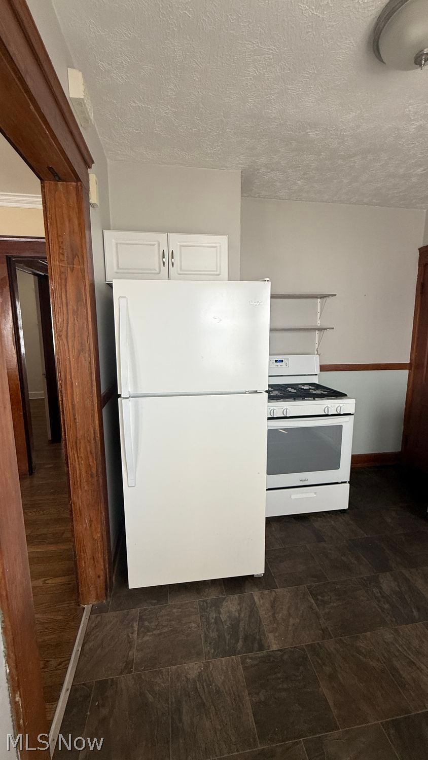 1591 Warren Road Lakewood OH 44107