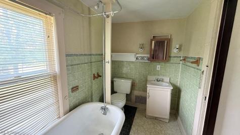 85 Shaefer Street Akron OH 44311