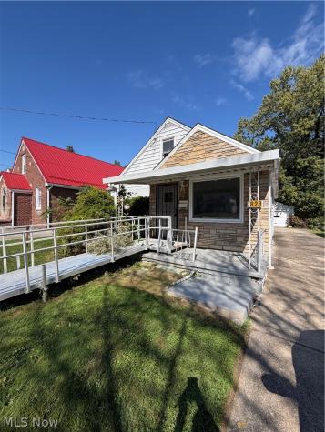 828 E Lucius Avenue Youngstown OH 44502