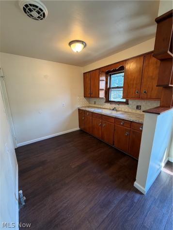 828 E Lucius Avenue Youngstown OH 44502