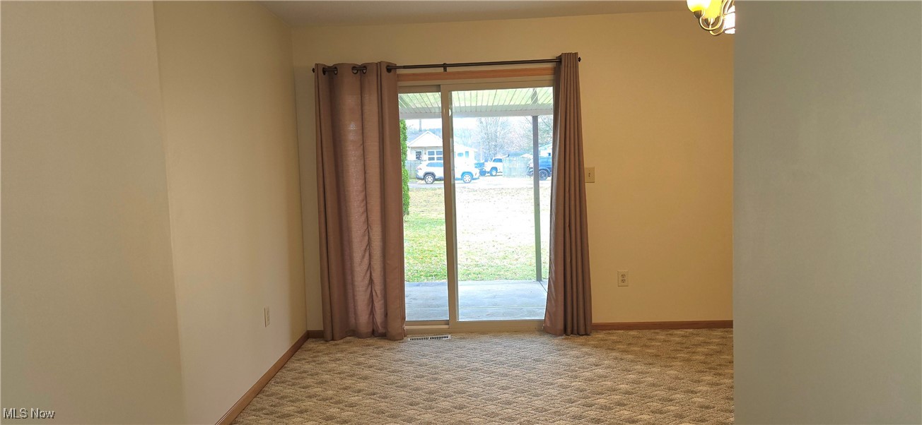79 2nd Street Frazeysburg OH 43822