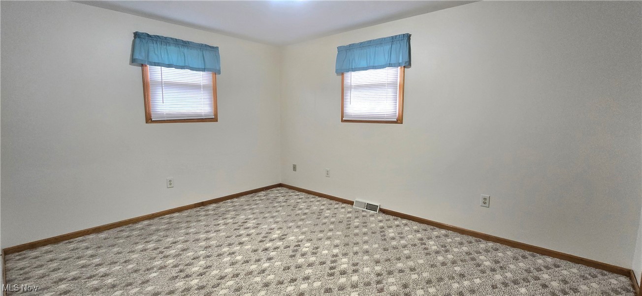 79 2nd Street Frazeysburg OH 43822