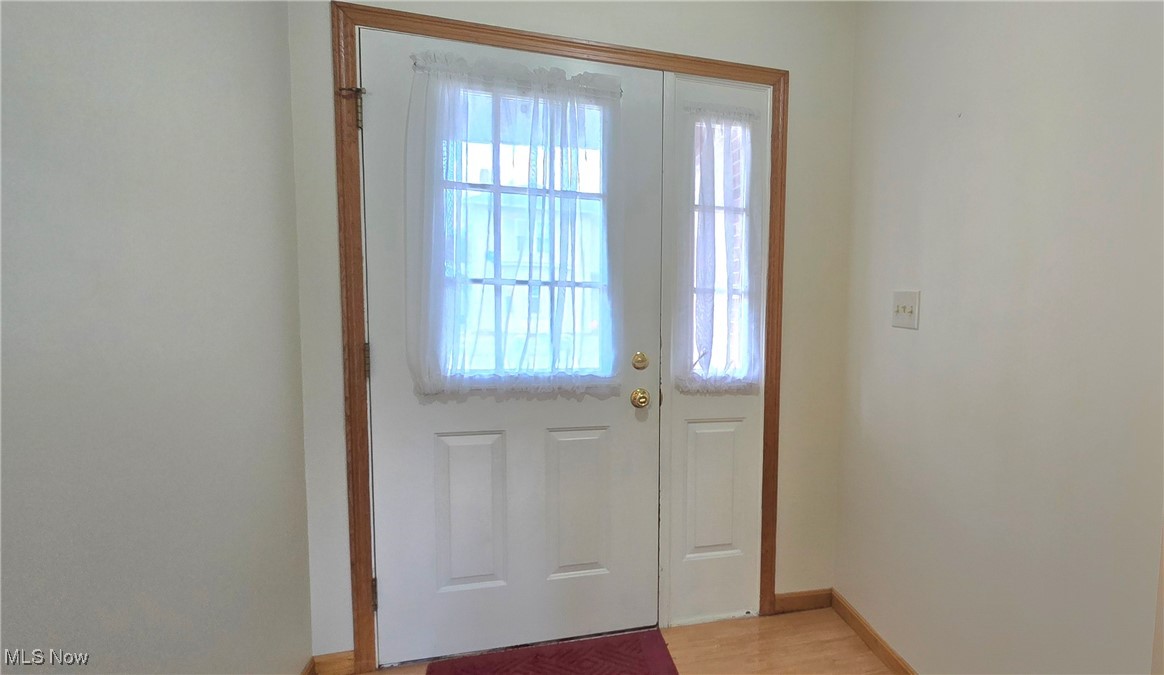 79 2nd Street Frazeysburg OH 43822