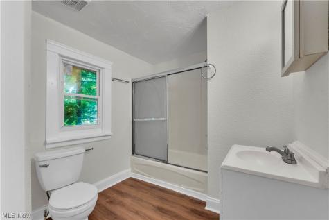 4120 E 141st Street Cleveland OH 44128