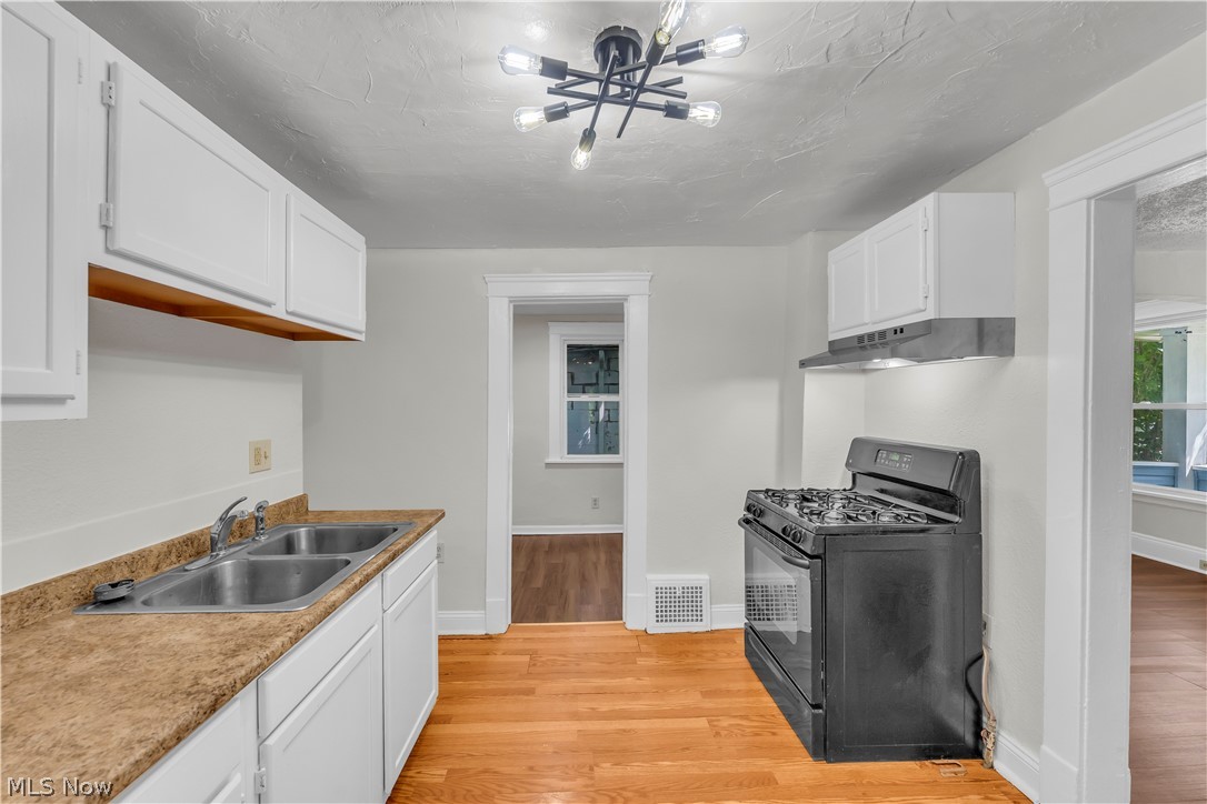 4120 E 141st Street Cleveland OH 44128