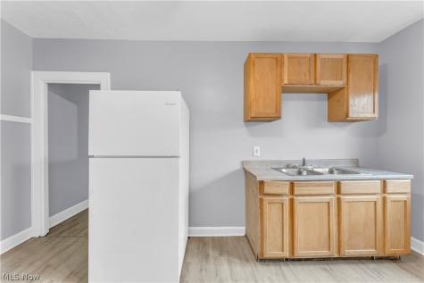 13605 Othello Avenue Cleveland OH 44110