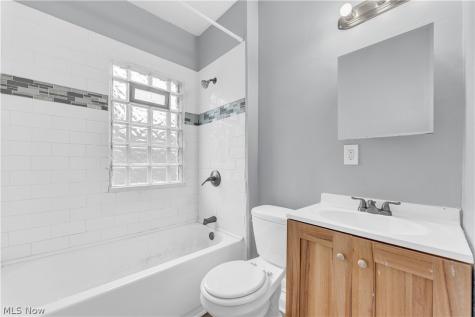 13605 Othello Avenue Cleveland OH 44110