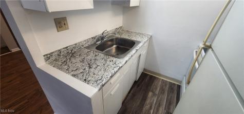 12810 Detroit Avenue Lakewood OH 44107