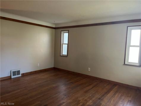 5102 Whitethorn Avenue North Olmsted OH 44070