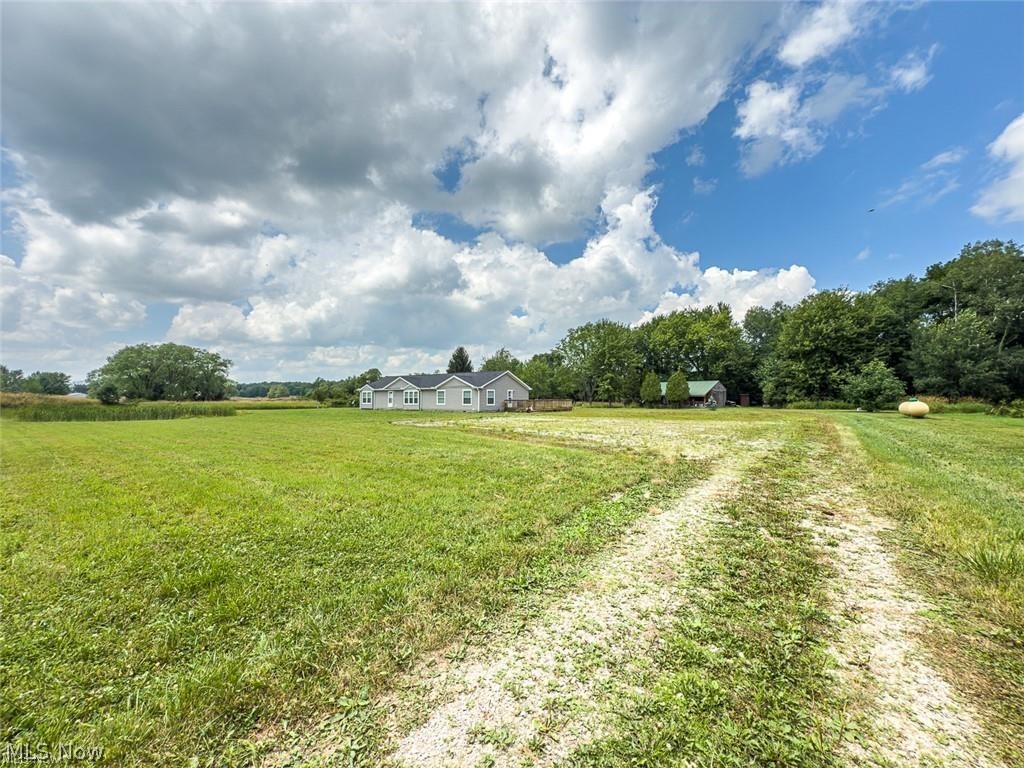5719 N Richmond Road Pierpont OH 44082