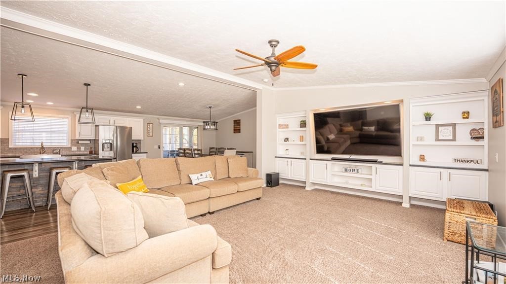 5719 N Richmond Road Pierpont OH 44082