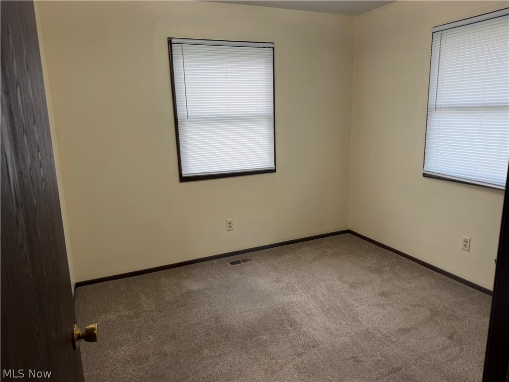 1514 Clairmont Avenue Cambridge OH 43725