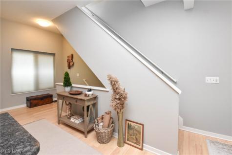5735 Bridge Avenue Cleveland OH 44102
