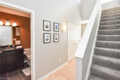 5735 Bridge Avenue Cleveland OH 44102