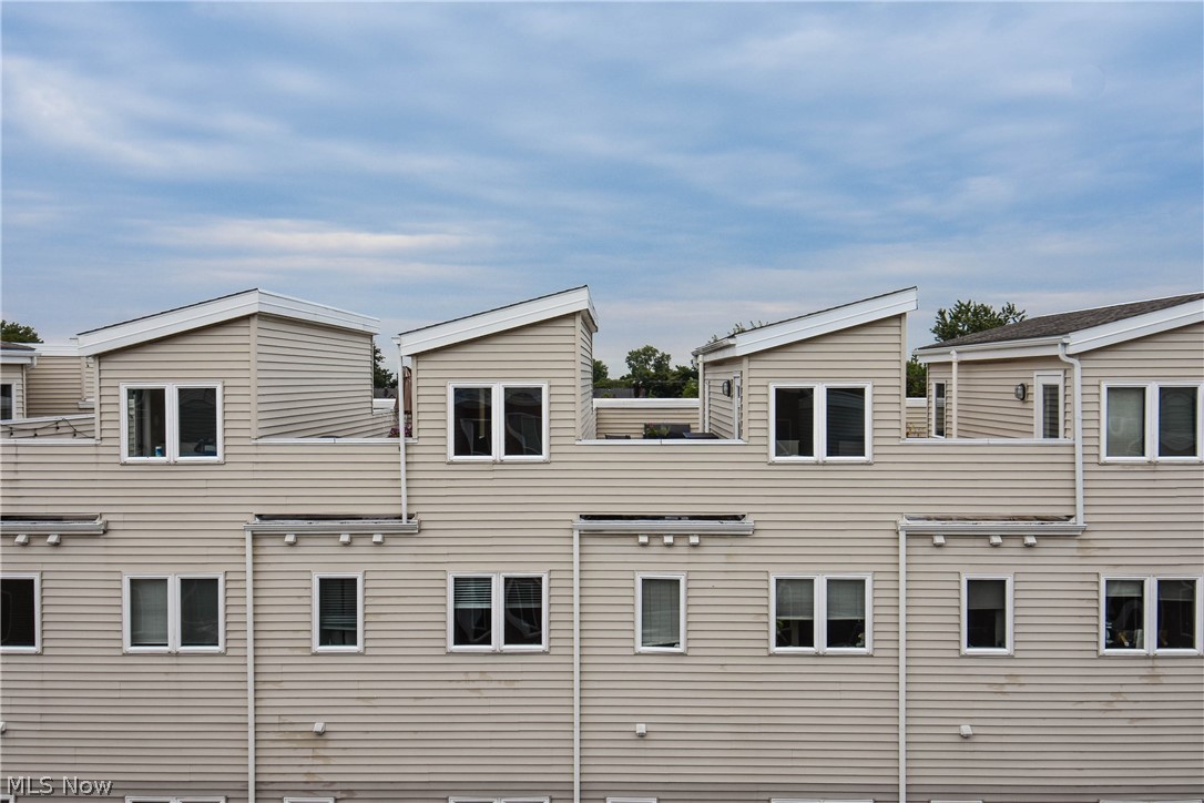 5735 Bridge Avenue Cleveland OH 44102