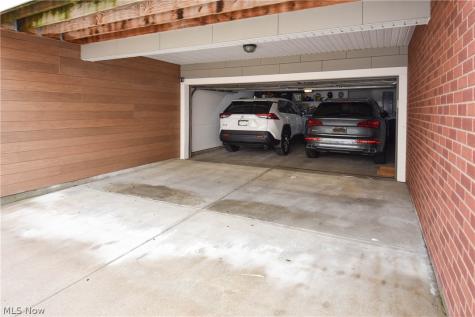 5735 Bridge Avenue Cleveland OH 44102