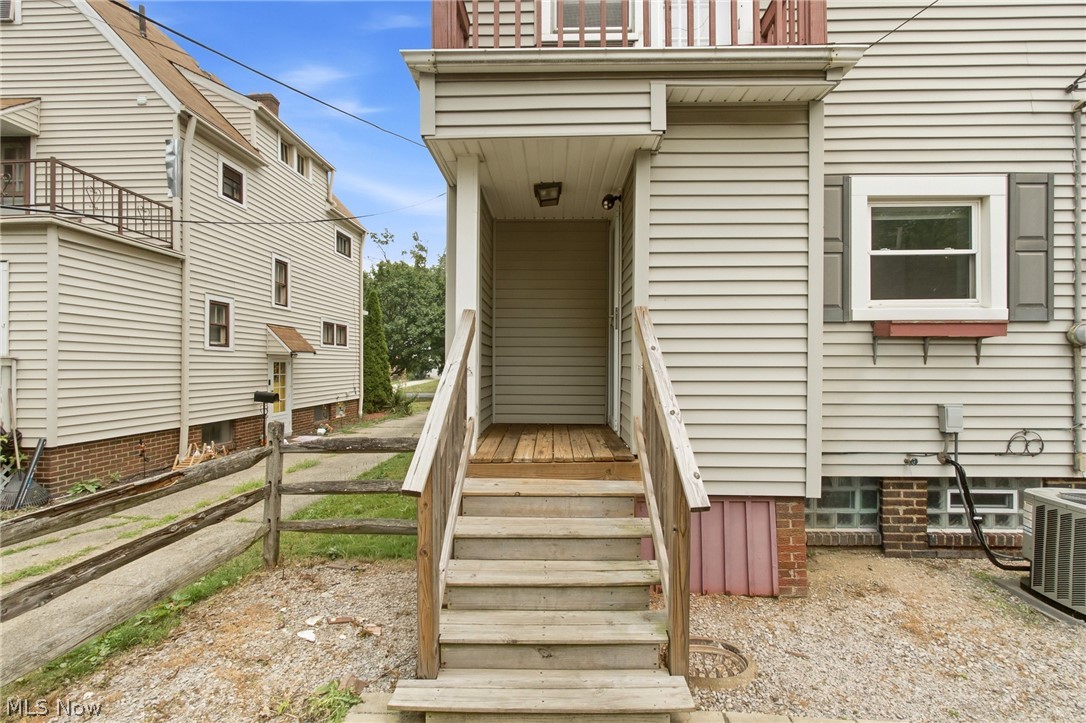 912 Cambridge Road Cleveland Heights OH 44121