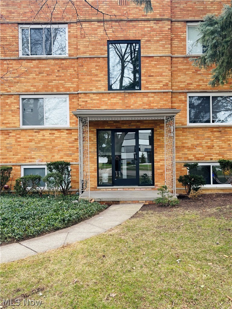 21045 Southbend Circle Rocky River OH 44116