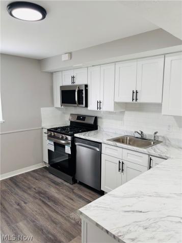 21045 Southbend Circle Rocky River OH 44116