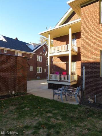 13513 Clifton Boulevard Lakewood OH 44107
