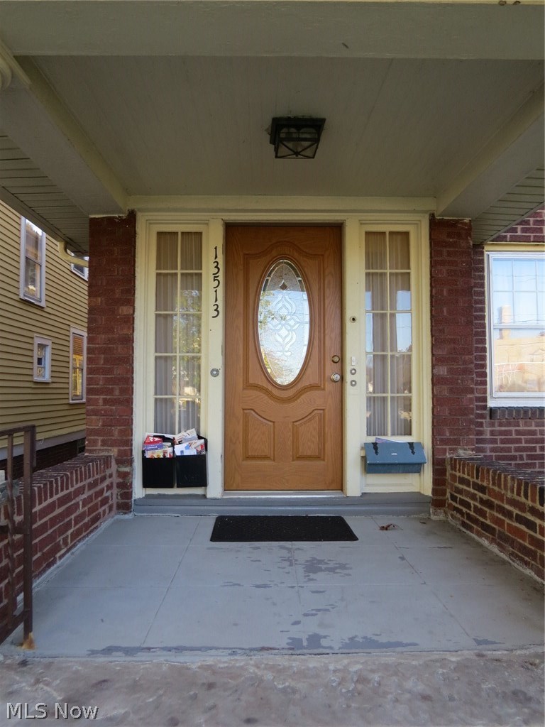 13513 Clifton Boulevard Lakewood OH 44107