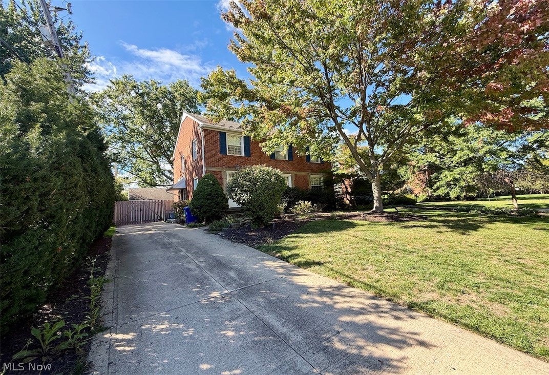 2446 Loyola Road University Heights OH 44118
