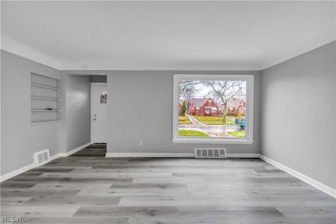 15205 Judson Drive Cleveland OH 44128