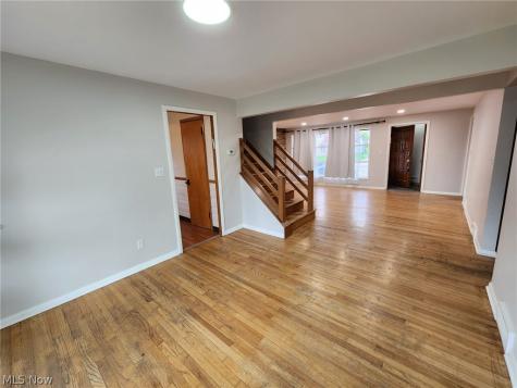 2536 Claver Road University Heights OH 44118