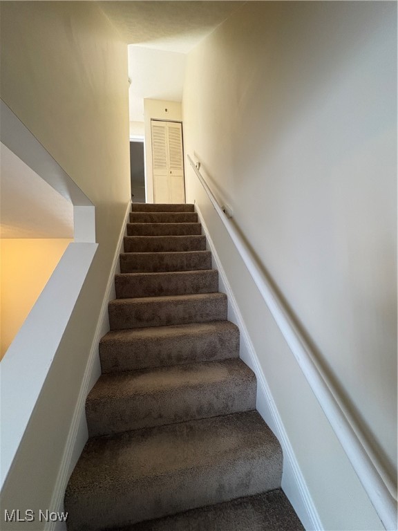 2358 Echo Valley Drive Stow OH 44224