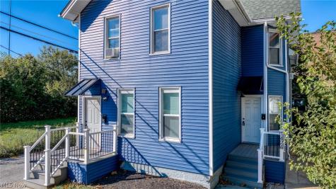 1424 Starkweather Avenue Cleveland OH 44113