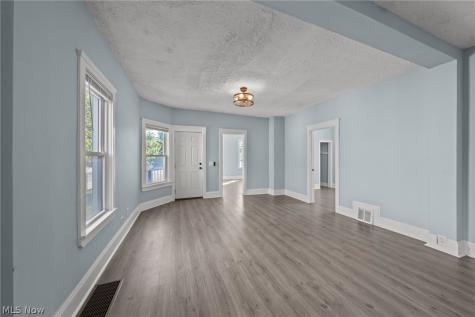 1424 Starkweather Avenue Cleveland OH 44113