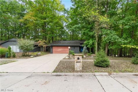 17767 Falling Leaves Road Strongsville OH 44136