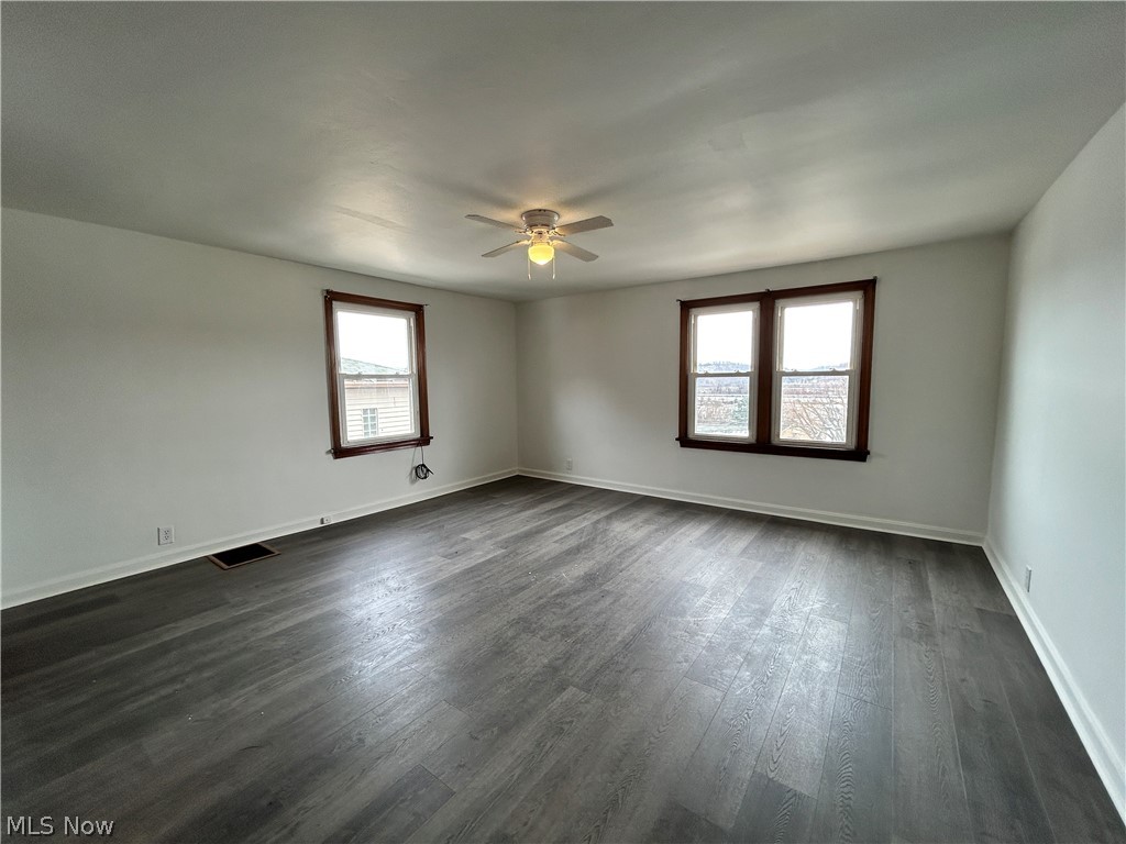 121 Parr Avenue Mingo Junction OH 43938