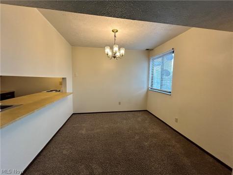 623 Lovers Lane Steubenville OH 43953