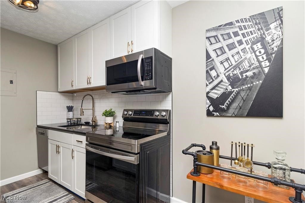 1597 Cedarwood Drive Westlake OH 44145