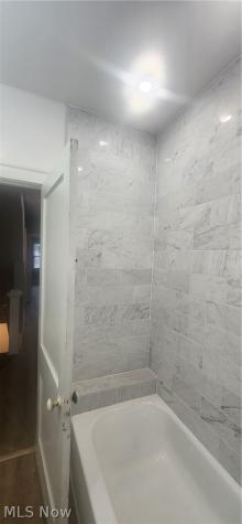 13109 Cedar Road Cleveland Heights OH 44118