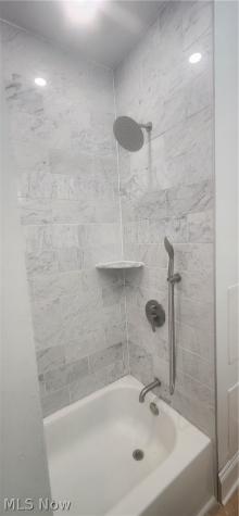 13109 Cedar Road Cleveland Heights OH 44118