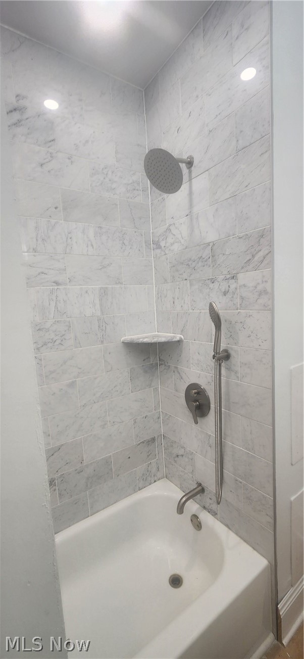 13109 Cedar Road Cleveland Heights OH 44118