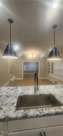 13109 Cedar Road Cleveland Heights OH 44118