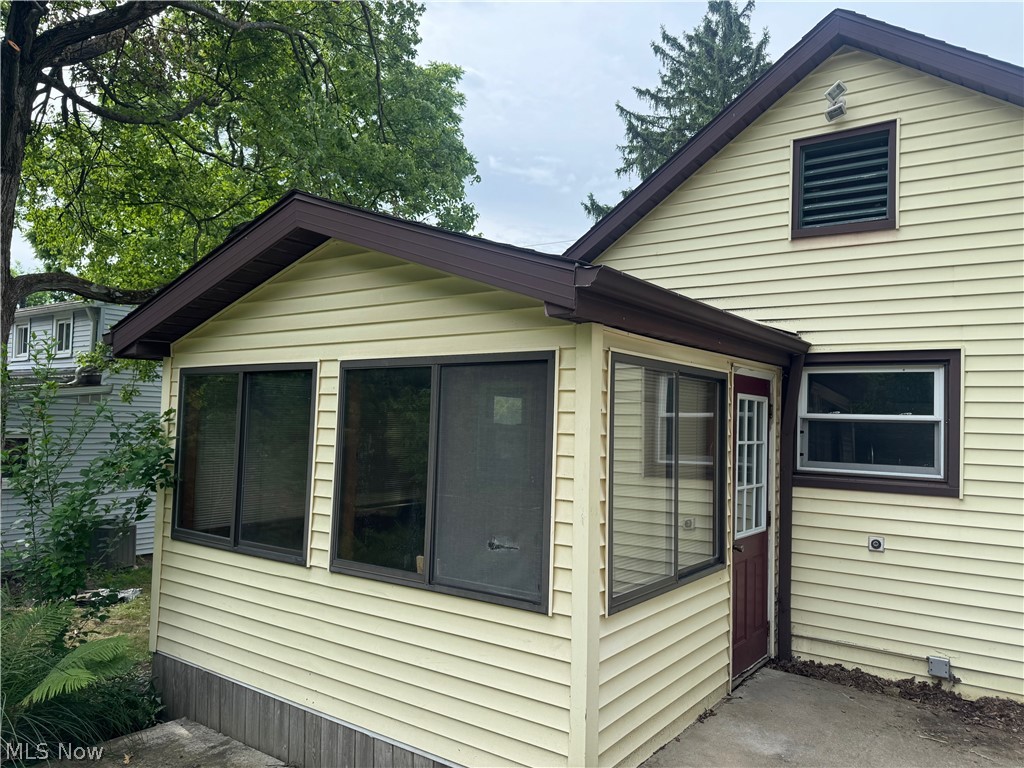 6917 Daisy Avenue Brecksville OH 44141