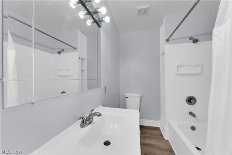 1026 W 4th Street Lorain OH 44052