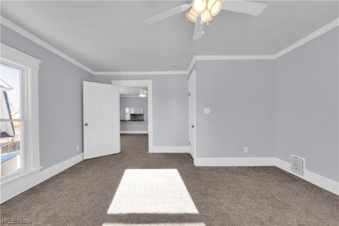 1026 W 4th Street Lorain OH 44052