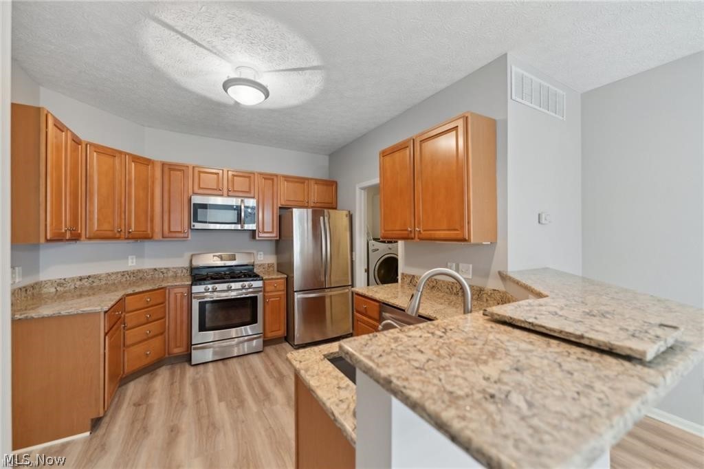 2672 Wyndgate Court Westlake OH 44145