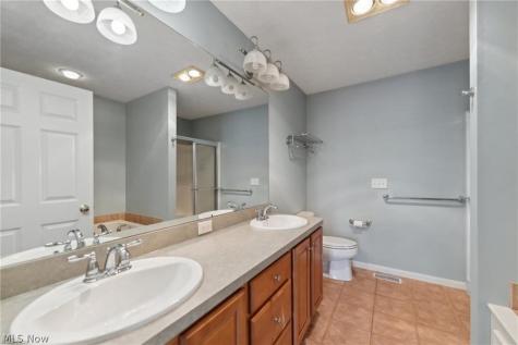 2672 Wyndgate Court Westlake OH 44145